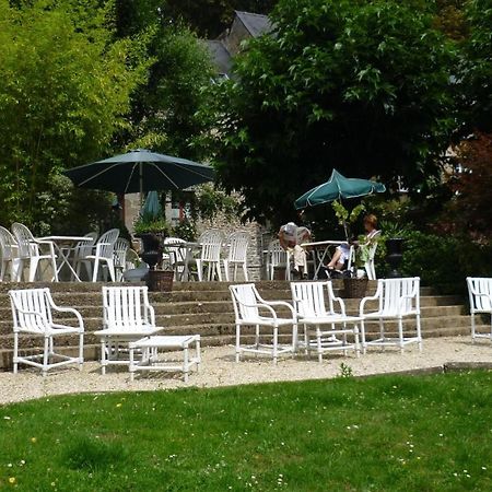Logis Hotel Du Chateau Combourg Exterior photo