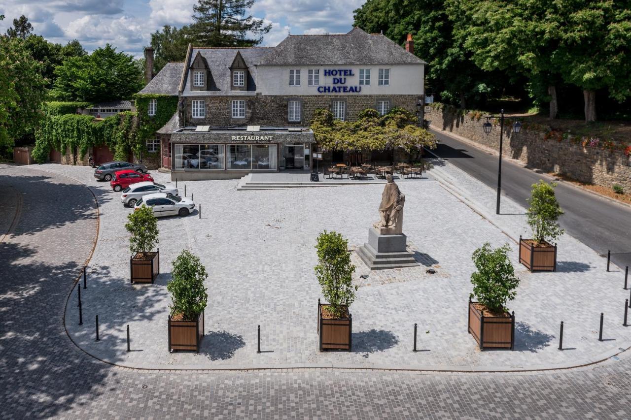 Logis Hotel Du Chateau Combourg Exterior photo